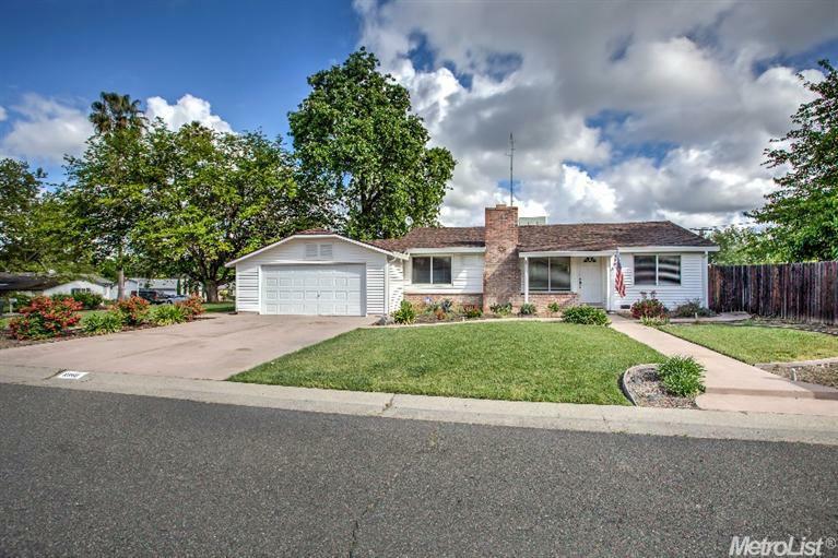 Property Photo:  6901 Laurel Oak Way  CA 95628 