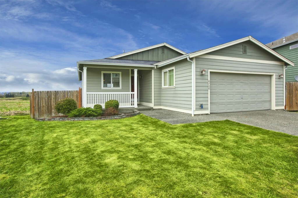 Property Photo:  4708 57th Dr NE  WA 98270 