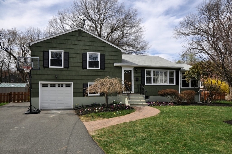 Property Photo:  7 Brooklake Rd  NJ 07932 