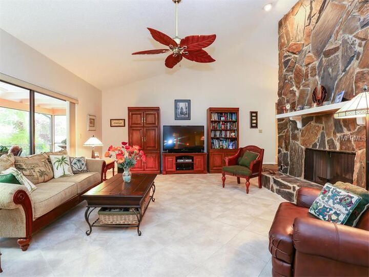 Property Photo:  5158 Kestral Park Terrace  FL 34231 