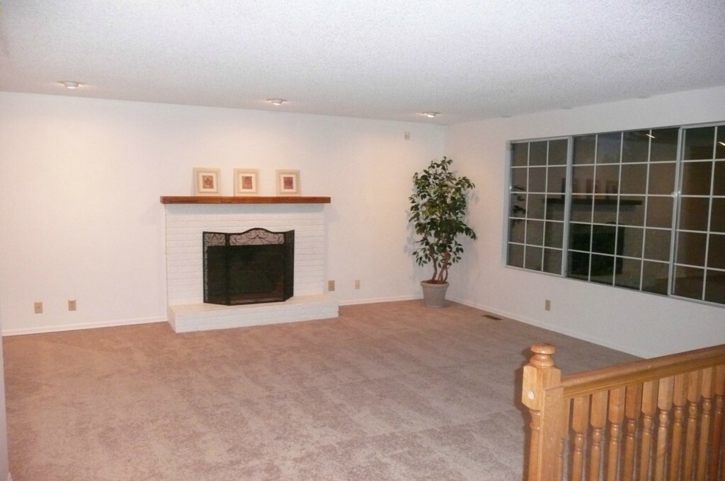 Property Photo:  6631 192nd Place SW  WA 98036 