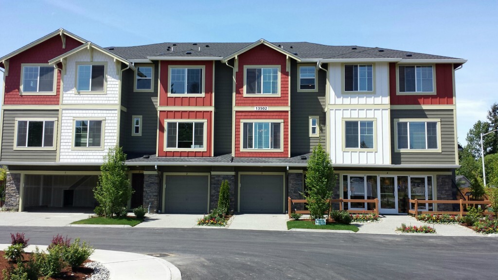 Property Photo: 13518 44th Dr SE 2 WA 98012