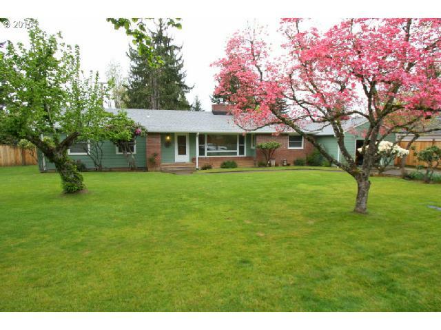 Property Photo: 3265 W 15th Ave OR 97402