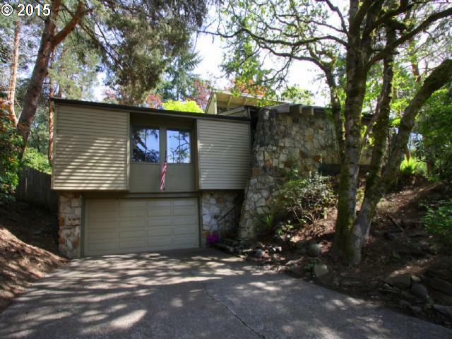 Property Photo: 2325 Blackburn St OR 97405