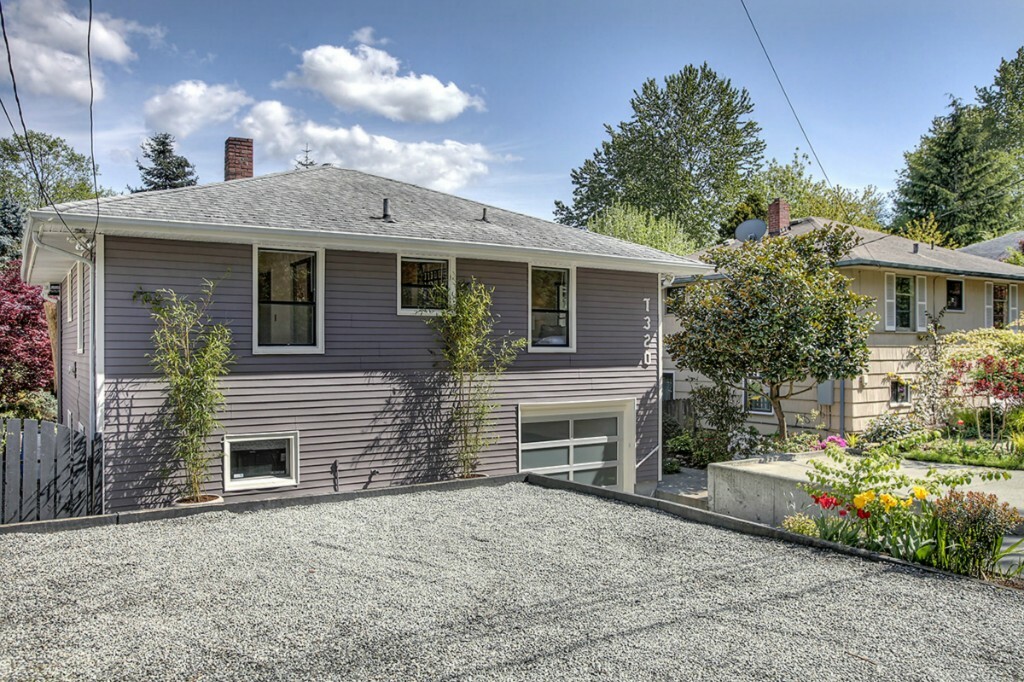 Property Photo:  7320 7th Ave SW  WA 98106 