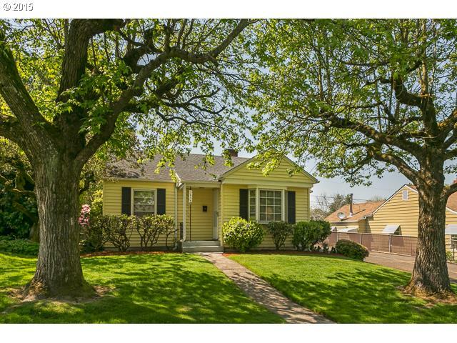 Property Photo: 3635 NE 115th Ave OR 97220