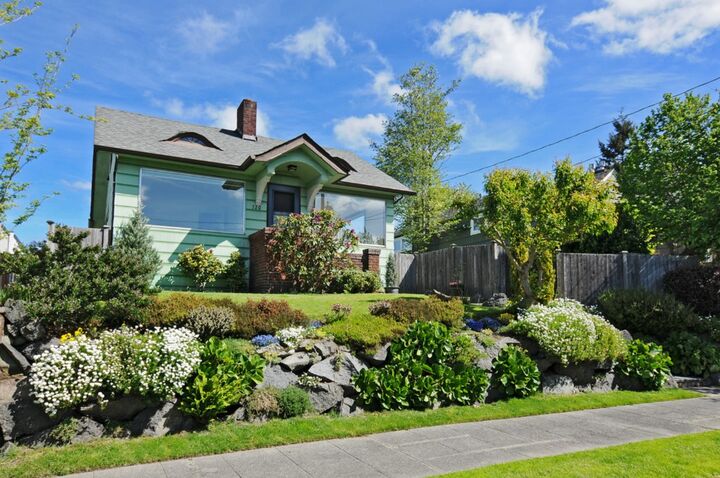 720 N 76th St  Seattle WA 98103 photo