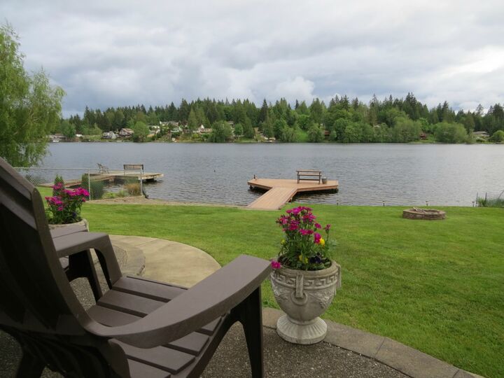 Property Photo:  70 SE Crescent Dr  WA 98584