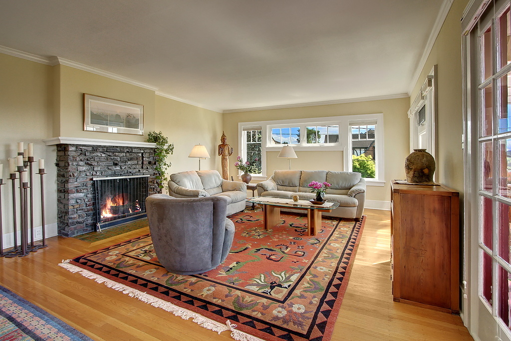 Property Photo: 7102 34th Avenue NW WA 98117