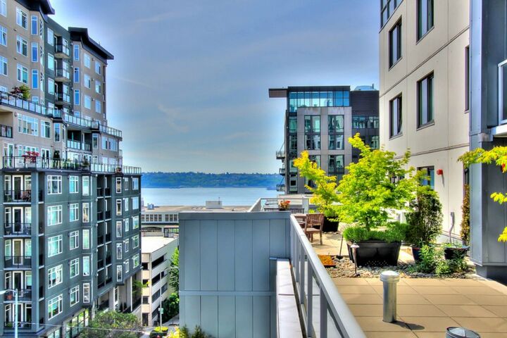 76 Cedar St 709  Seattle WA 98121 photo