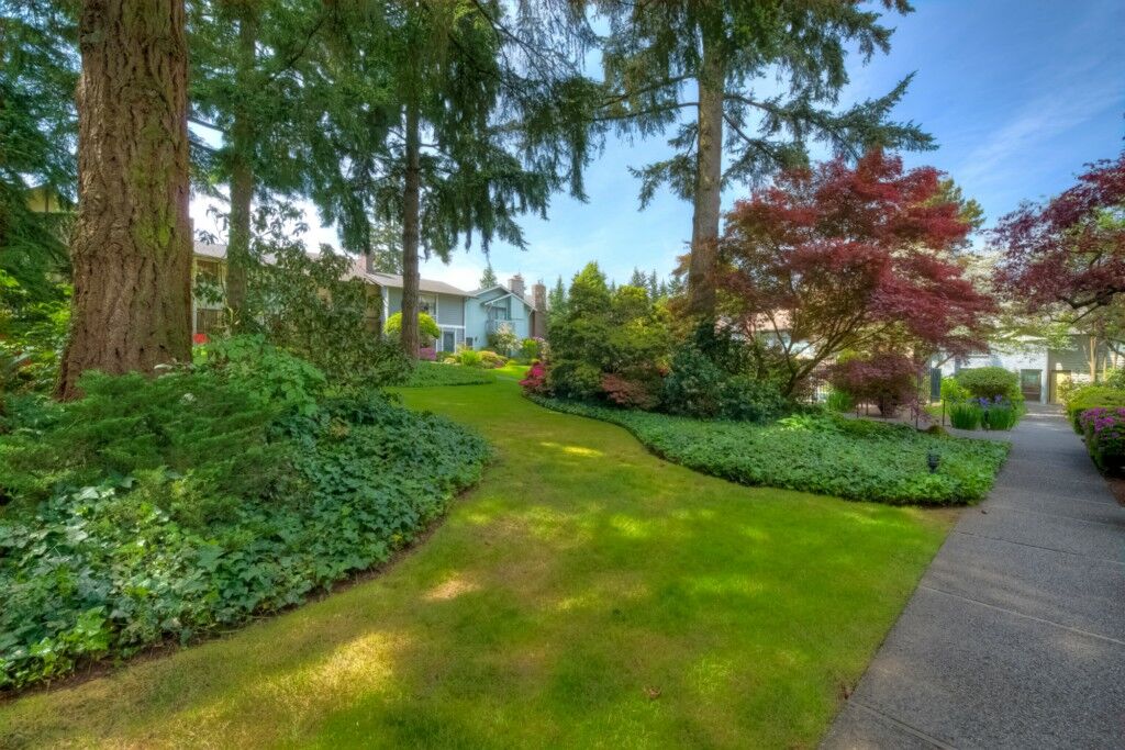Property Photo: 14836 SE 16th St 8 WA 98007