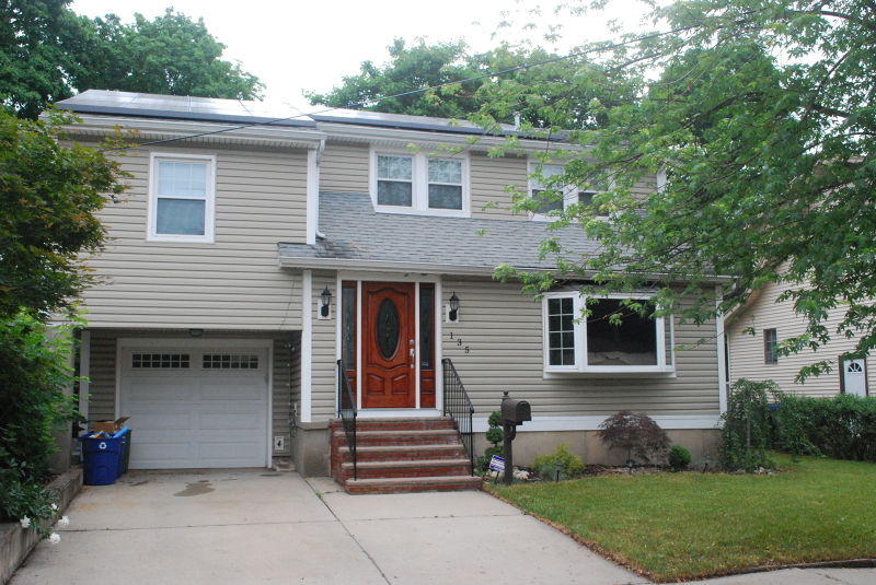 Property Photo:  135 Hillcrest Ave  NJ 08817 