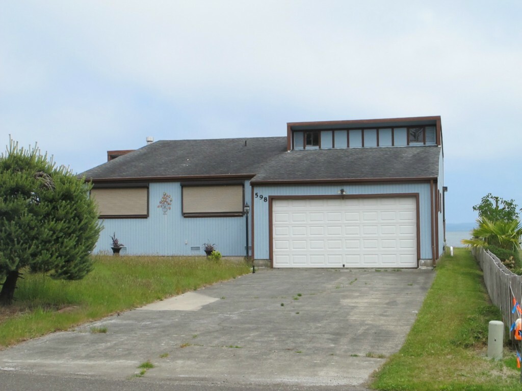 Property Photo:  598 Chinook Ave SE  WA 98569 