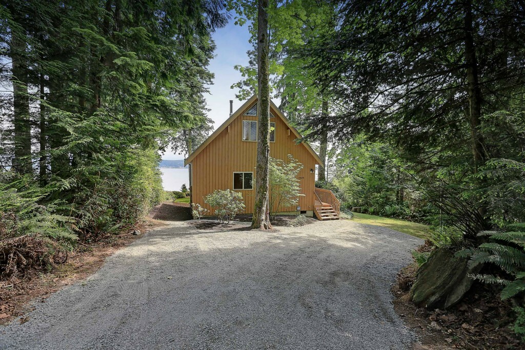 Property Photo:  3509 East Camano Dr  WA 98282 