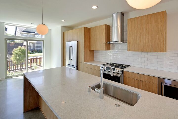 Property Photo:  4440 Renton Ave S  WA 98108 