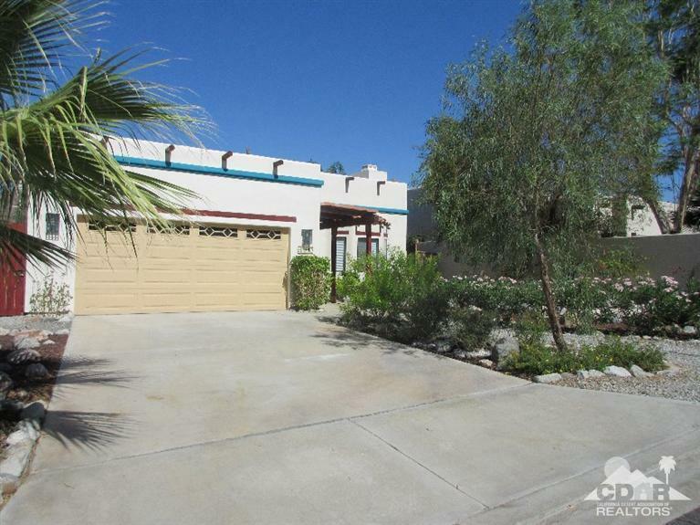 Property Photo: 54380 Avenida Diaz CA 92253