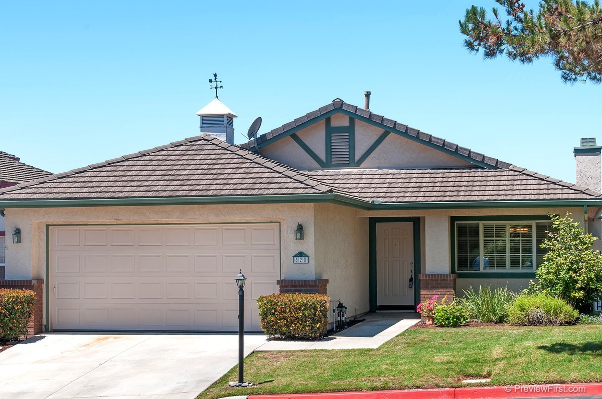 Property Photo: 828 Day Lily Court CA 92078
