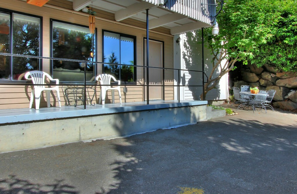 7064 35th Ave NE 2  Seattle WA 98115 photo