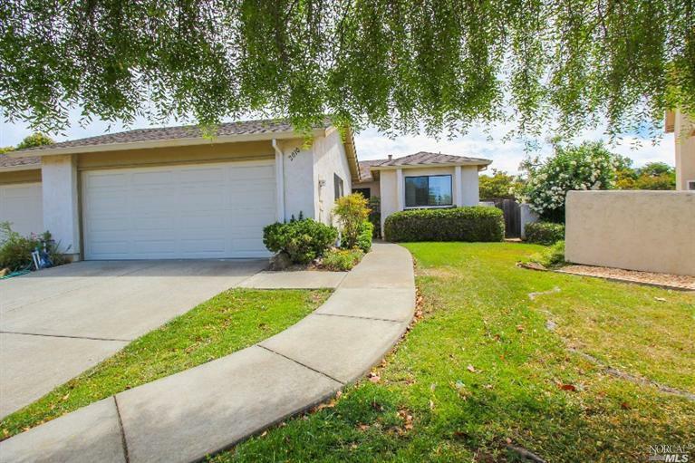 Property Photo:  2010 Larchmont Circle  CA 94534 