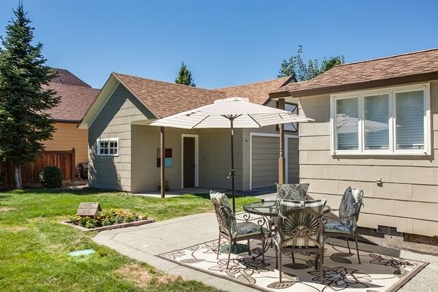 Property Photo:  216 Miller St  WA 98801 
