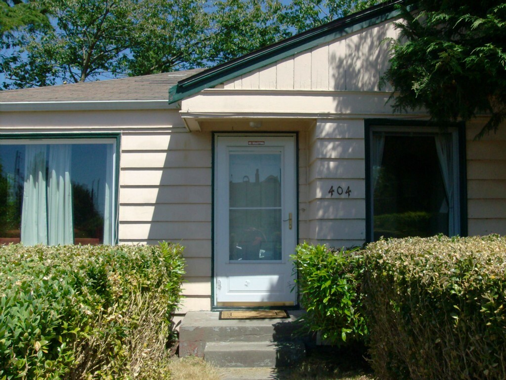 Property Photo: 404 N 92nd St WA 98103