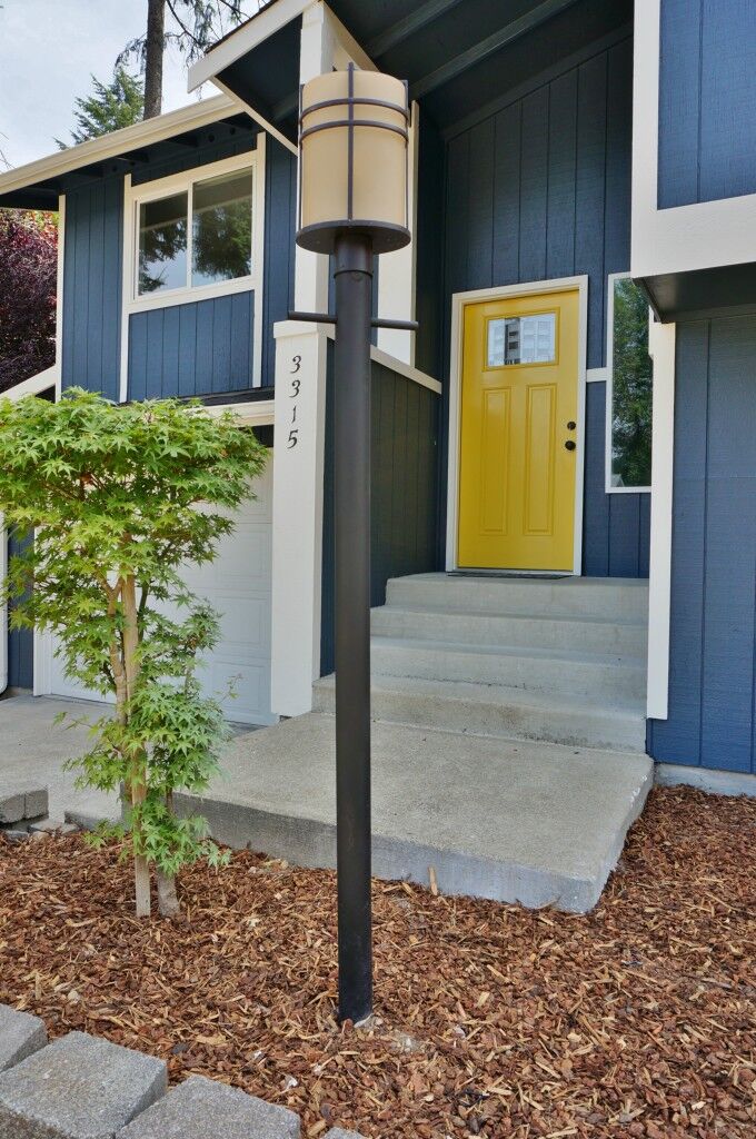 Property Photo: 3315 SE Windsor Ct WA 98366