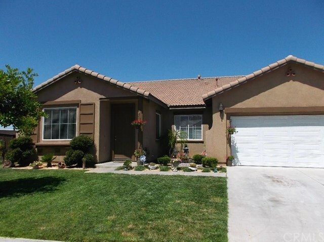 Property Photo:  26462 Clydesdale Lane  CA 92555 