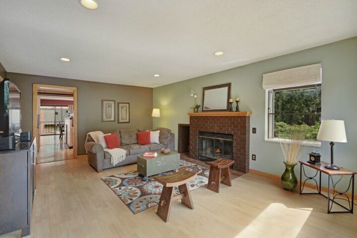 Property Photo: 3702 Bagley Ave N WA 98108