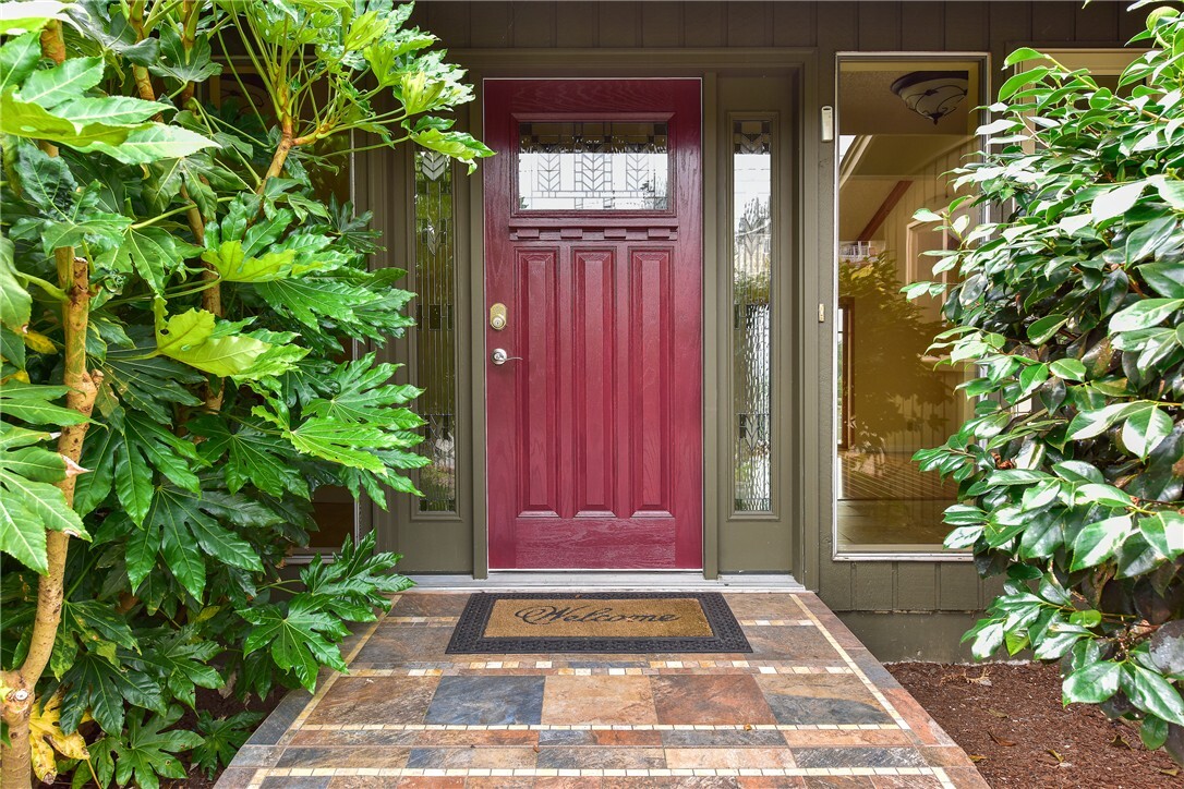 Property Photo:  2447  Crestline Street  WA 98248 