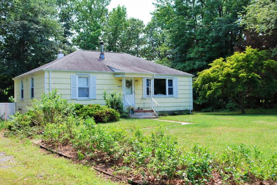 Property Photo:  101 Bennetts Mills Road  NJ 08527 