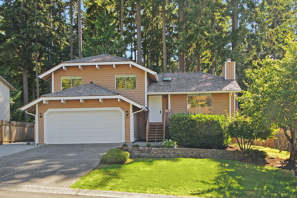 Property Photo:  9724 50th Place W  WA 98275 