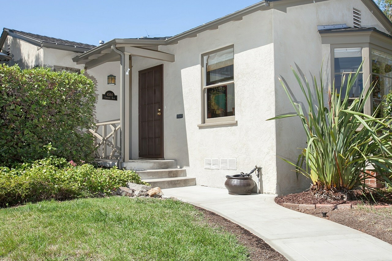 Property Photo: 4564 Contour Blvd CA 92115