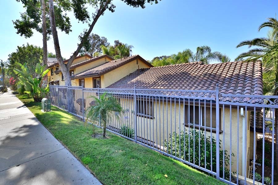 Property Photo:  2744 B St 108  CA 92102 