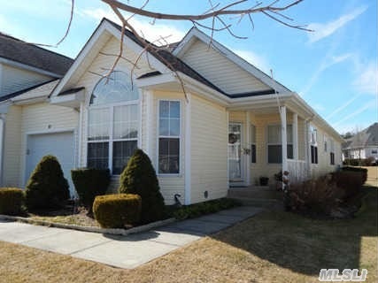 Property Photo:  61 Goose Neck Lane  NY 11901 