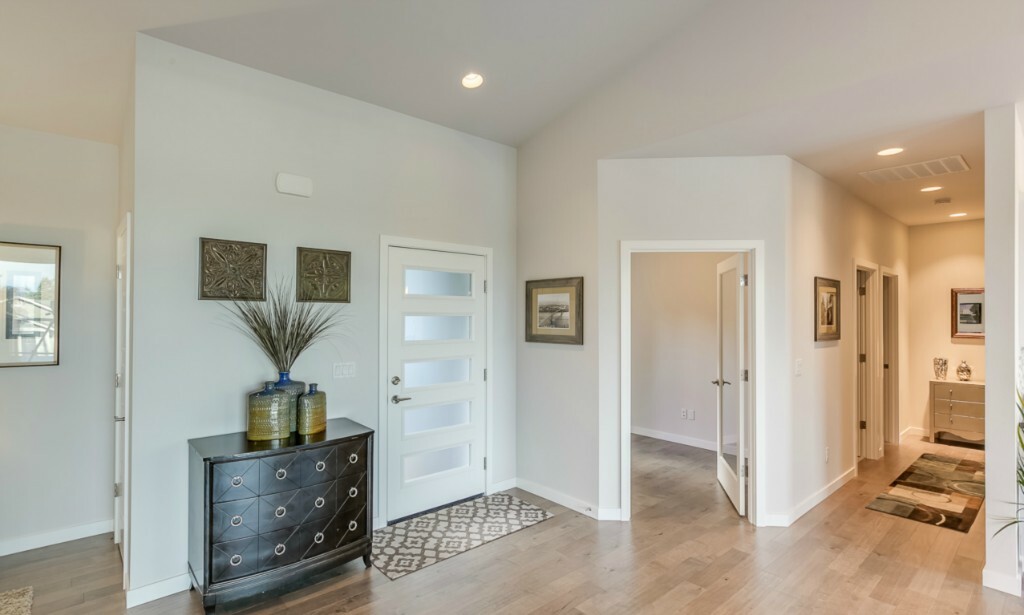 Property Photo: 1055 St Moritz Ct WA 98282