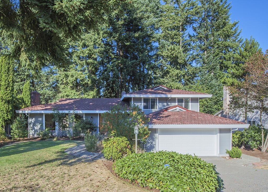 Property Photo: 32528 30th Ave SW WA 98023
