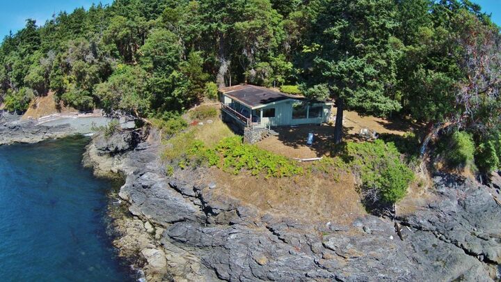 401 Smugglers Cove Rd  Friday Harbor WA 98250 photo