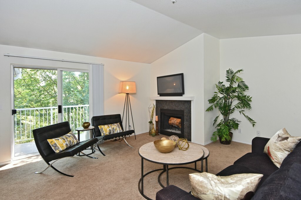 Property Photo:  19230 Forest Park Dr NE K334  WA 98155 