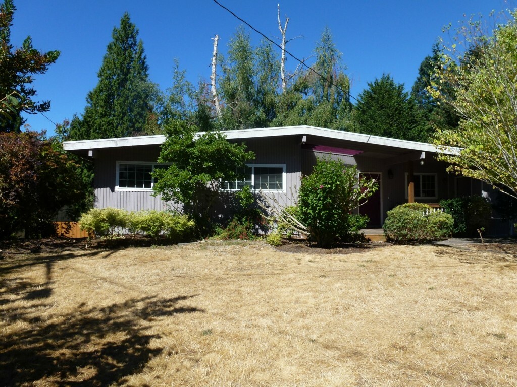 Property Photo:  327 157th Ave NE  WA 98008 