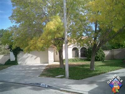 Property Photo:  43024 Fenner Avenue  CA 93536 