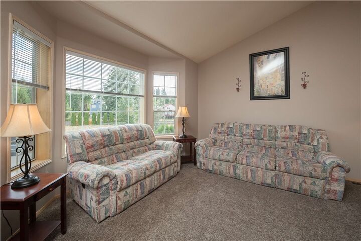 Property Photo: 10604 198th Av Ct E WA 98391