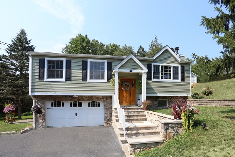 Property Photo: 21 Florence Ln NJ 07860