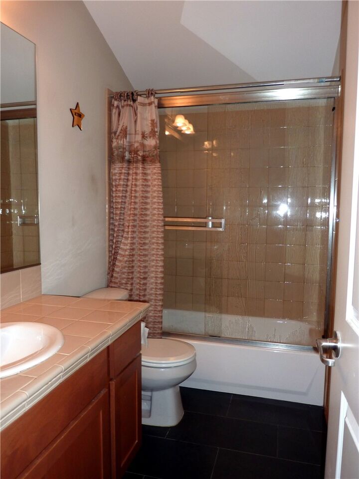 Property Photo: 7953 9th Ave SW B WA 98106