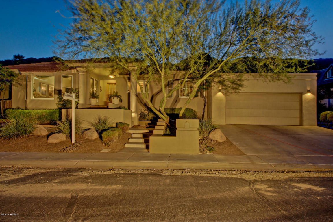 Property Photo: 9842 N 22nd Place AZ 85028