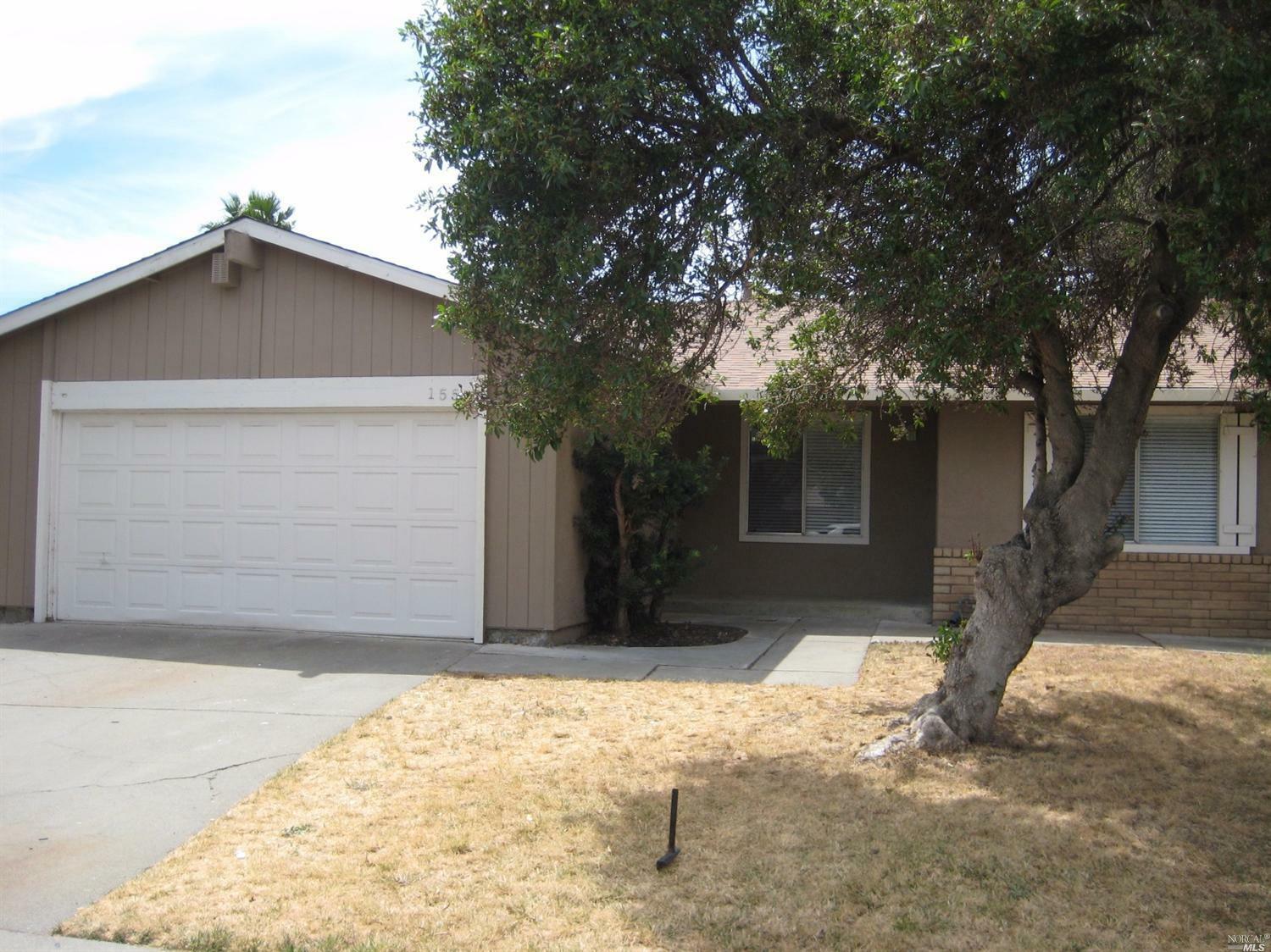 Property Photo:  155 Mesa Court  CA 95687 