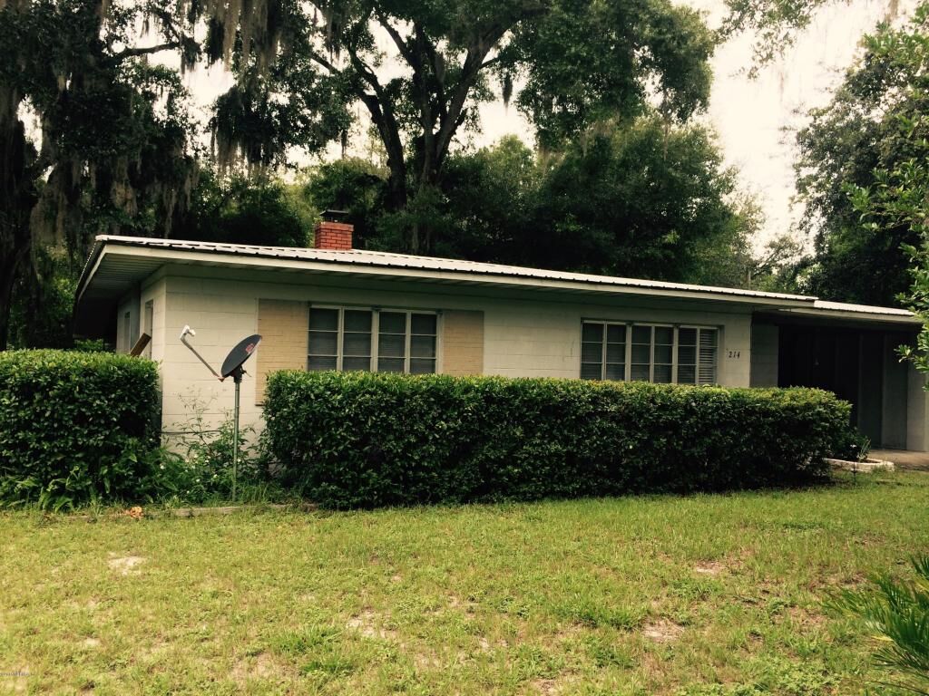 Property Photo:  214 Azalea Circle  FL 32177 