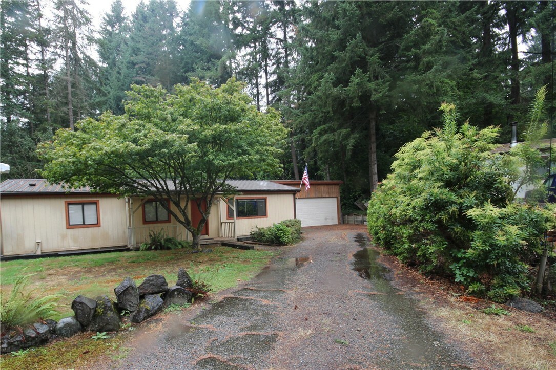 Property Photo:  14241 161st Ave SE  WA 98059 