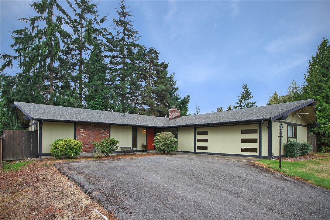 Property Photo:  4529 NE 24th St  WA 98059 