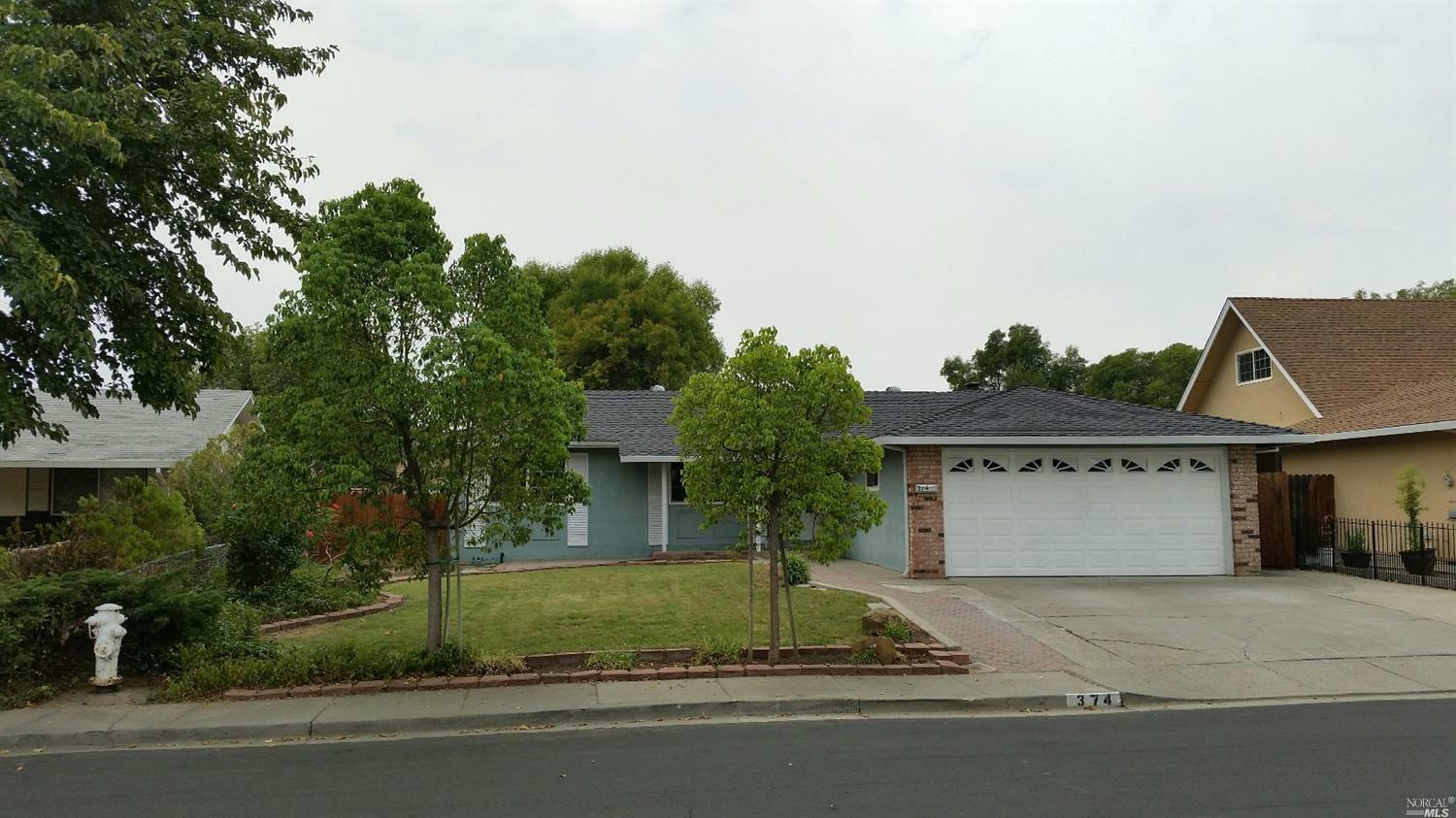 Property Photo:  374 Spindrift Way  CA 95687 