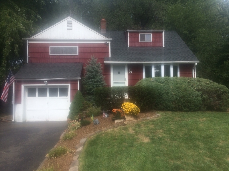 Property Photo:  14 Meadow Dr  NJ 07424 